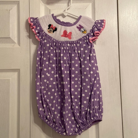 sweet carolina smocks Other - Disney smocked romper